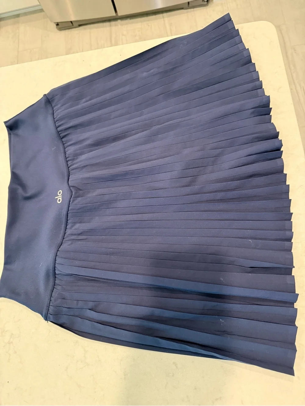 ALO Grand Slam Tennis Skirt L Yoga Navy Pleated Skater Skirt with Wide Waistband